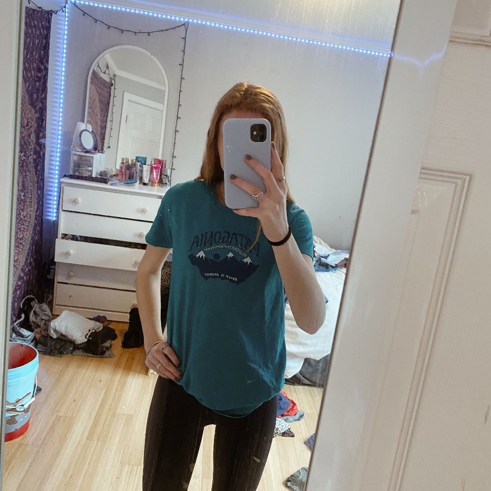 USED PATAGONIA Blue-Green T-Shirt. Size XS